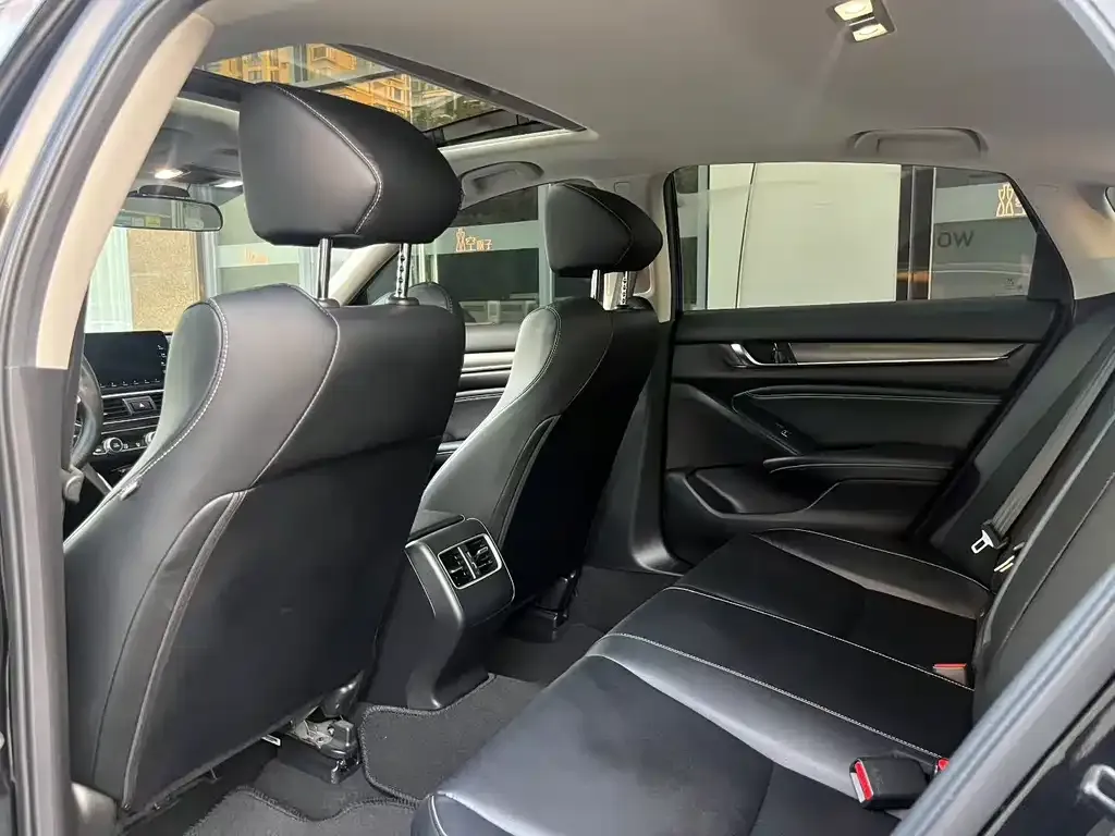 Honda Inspire 2021 из CN, фото 8