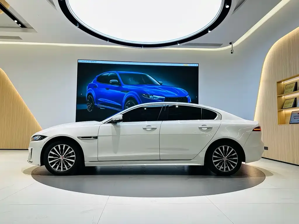 Jaguar XEL 2022 из CN, фото 2