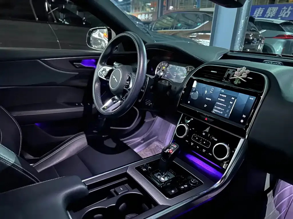 Jaguar XEL 2022 из CN, фото 6