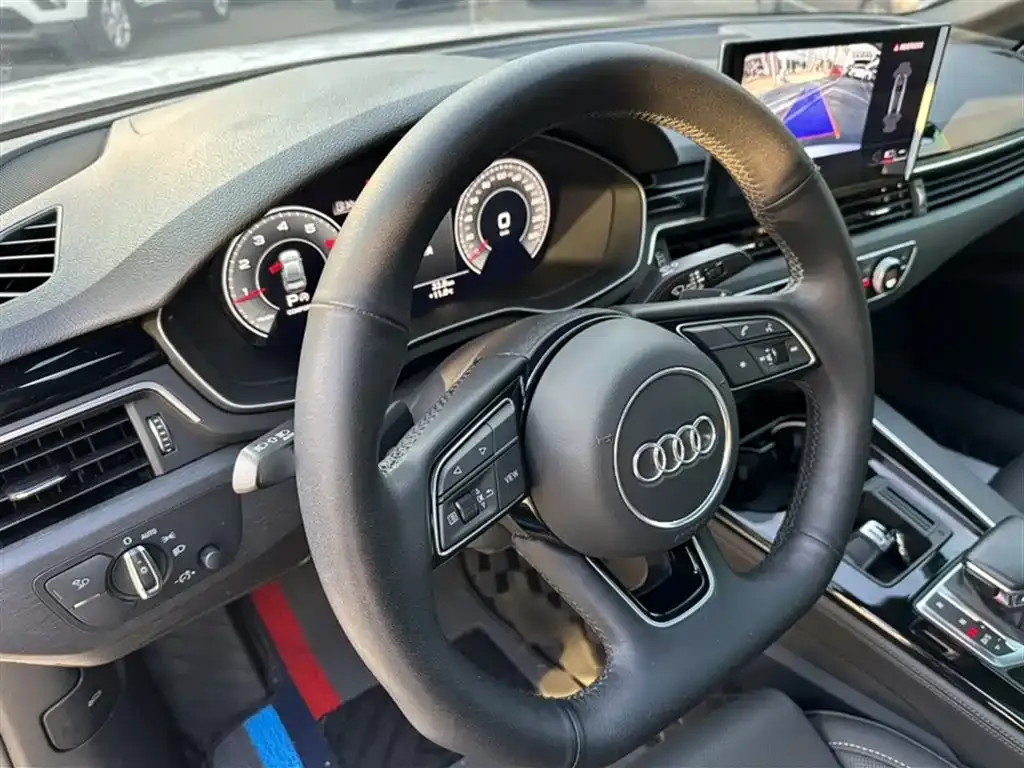Audi A4L 2023 из CN, фото 9