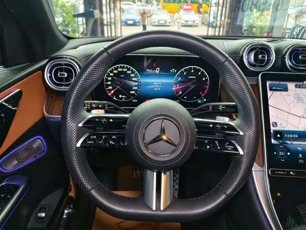 Mercedes-Benz GLC — фото 9