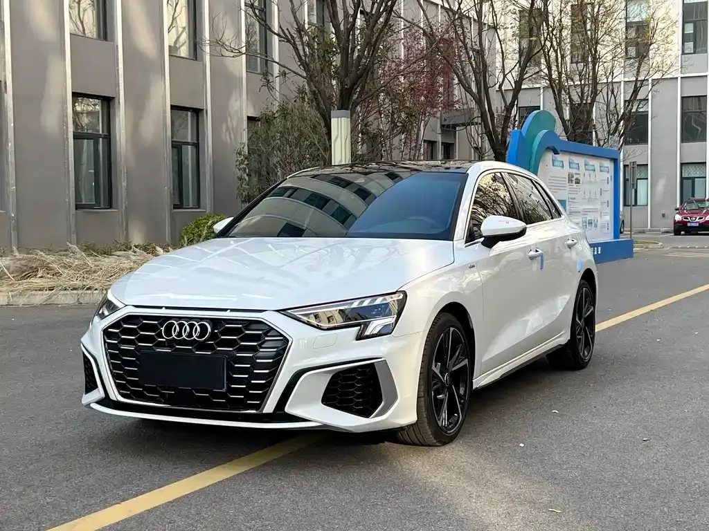 Audi A3 2022 из CN, фото 1