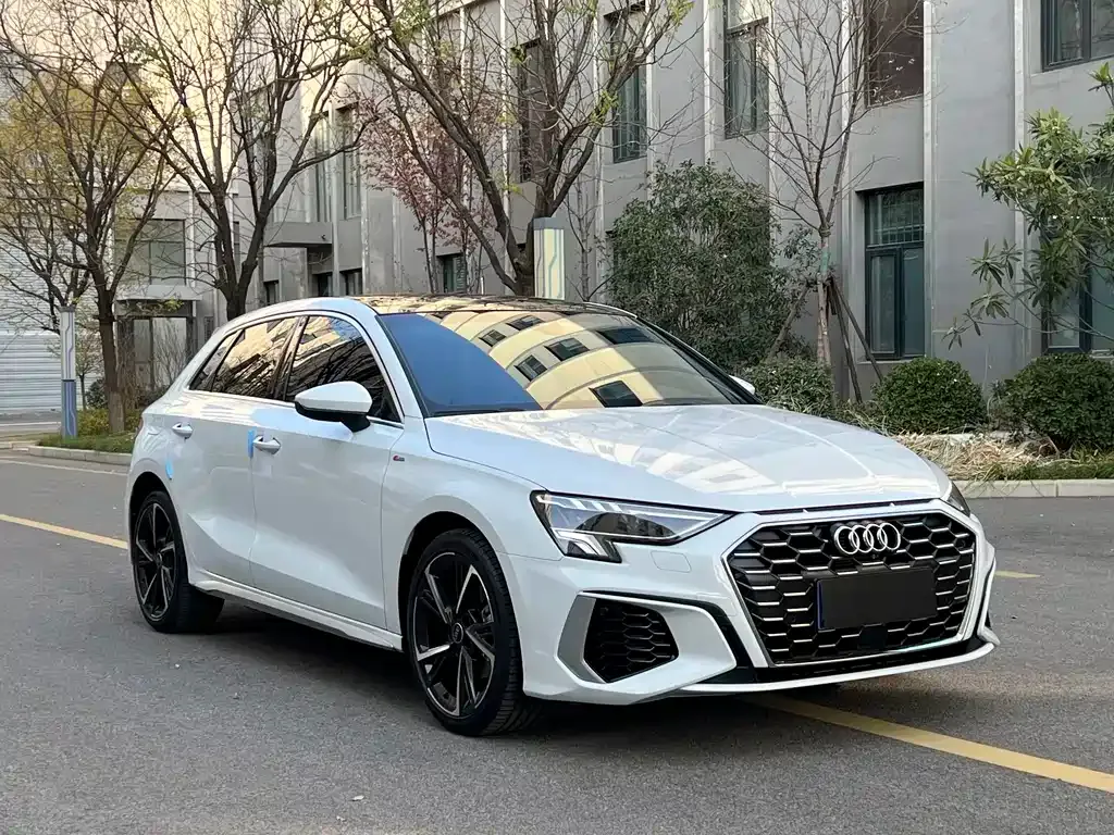 Audi A3 2022 из CN, фото 3