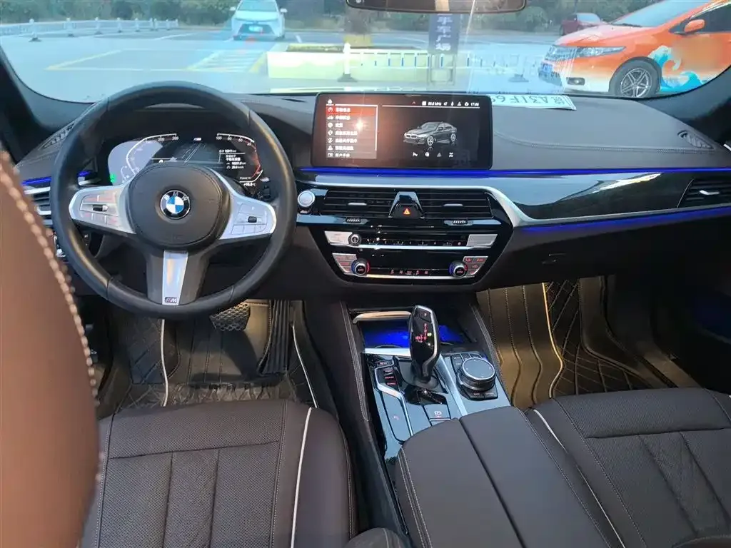 BMW 5 Series — фото 10