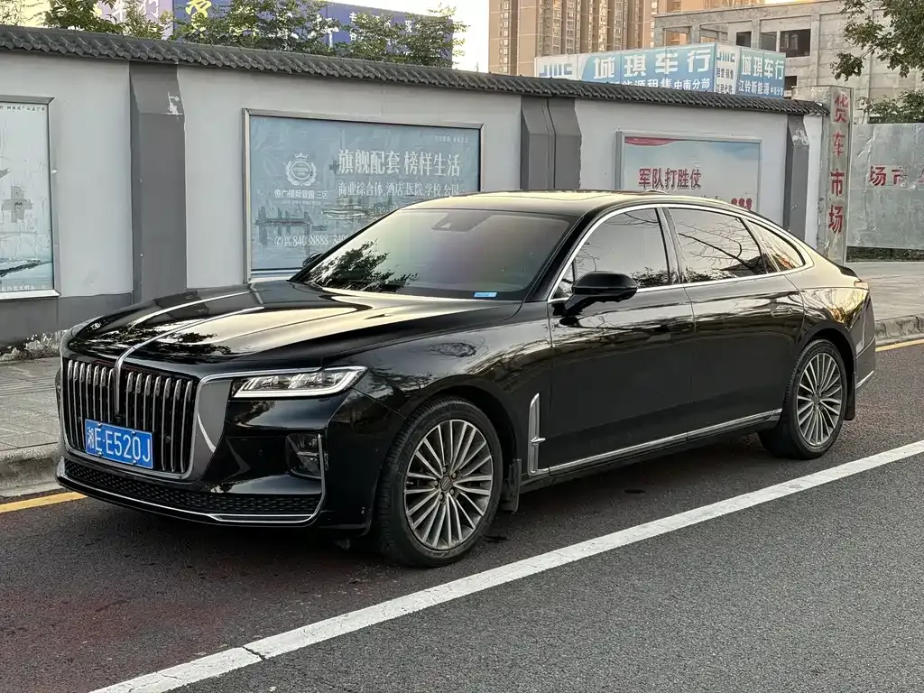 Hongqi H9 — фото 1