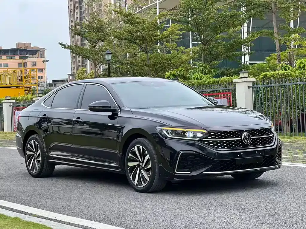 Volkswagen Passat — фото 3
