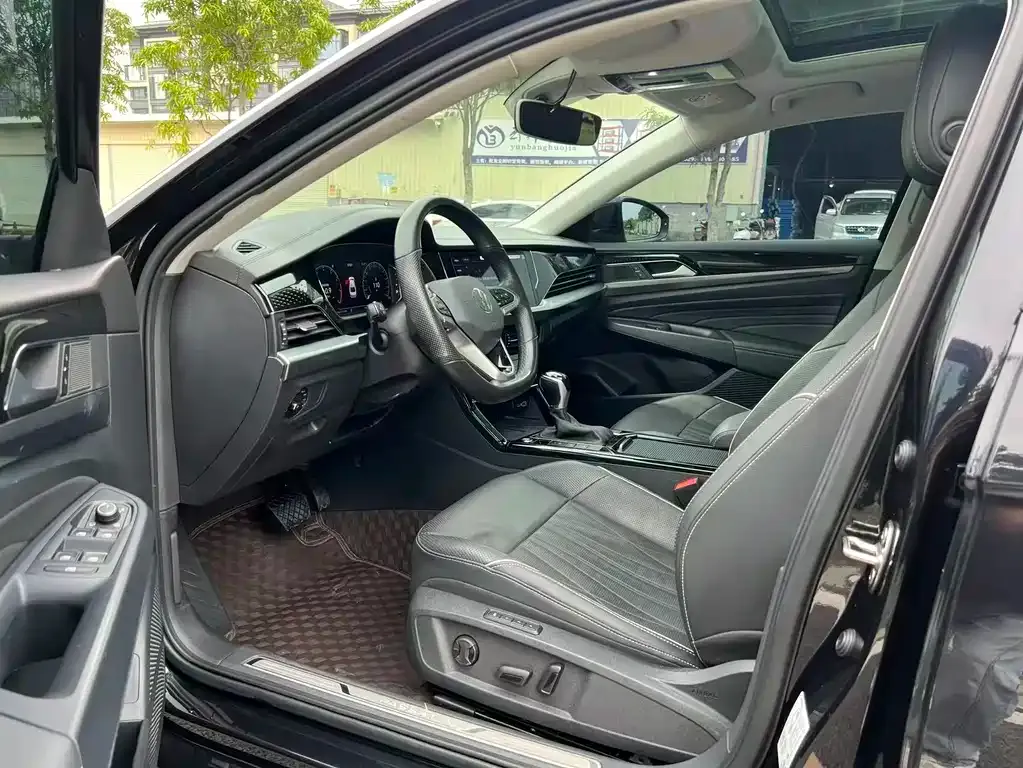 Volkswagen Passat — фото 6
