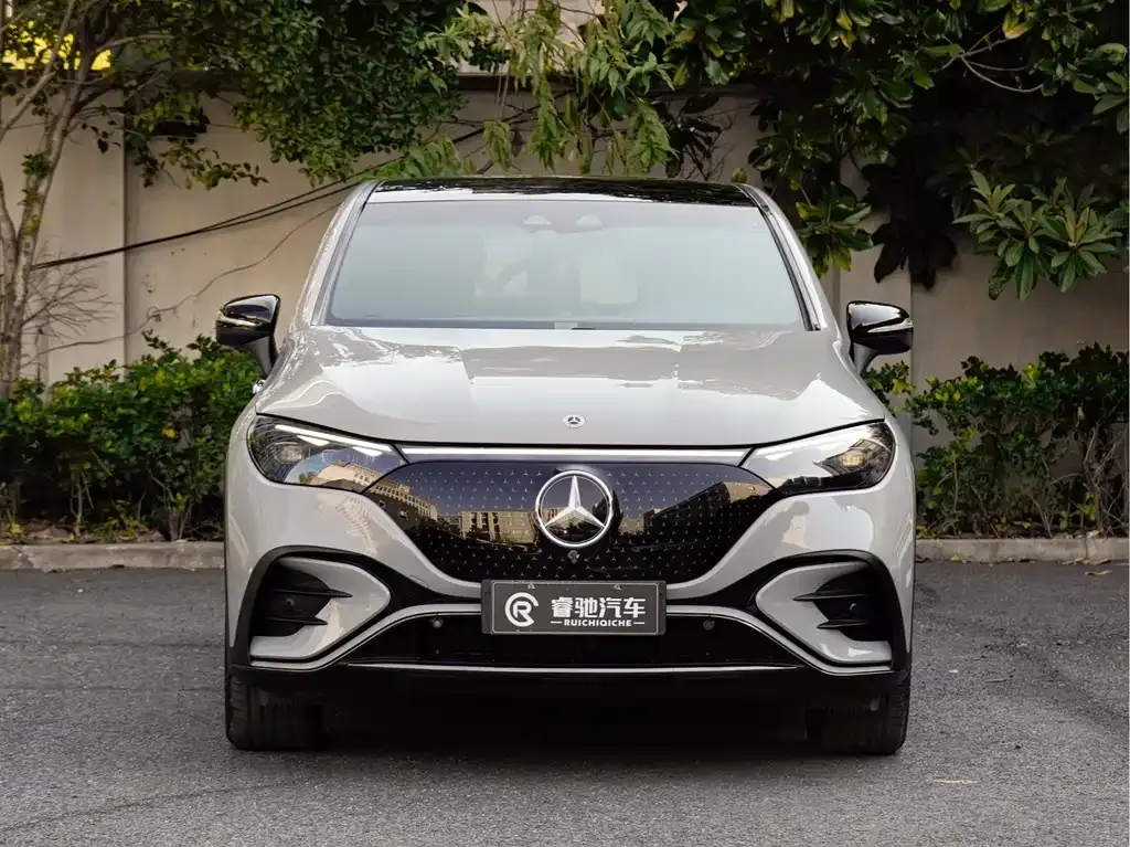 Mercedes-Benz EQE SUV — фото 3