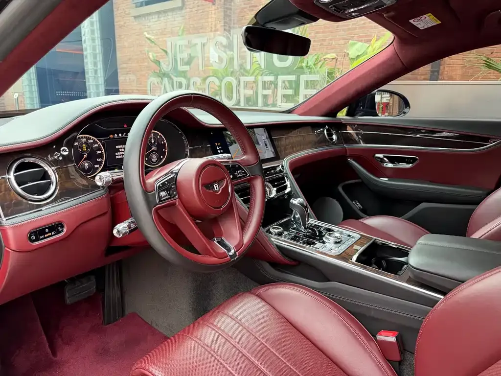 Bentley Flying Spur — фото 7