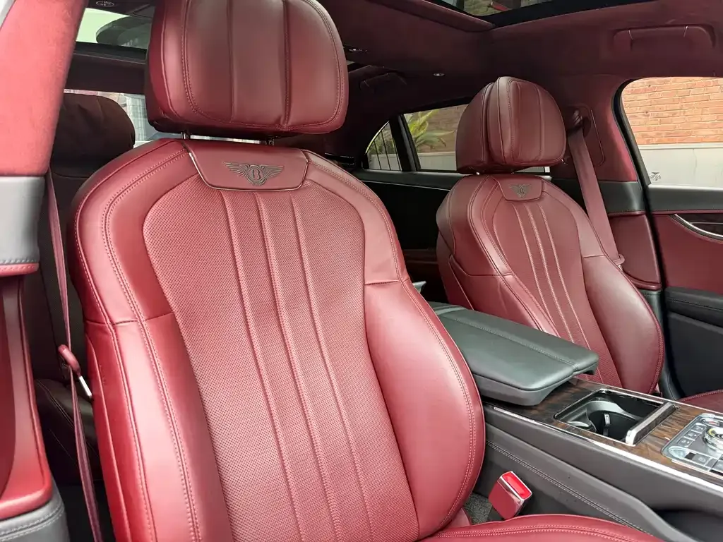 Bentley Flying Spur — фото 8