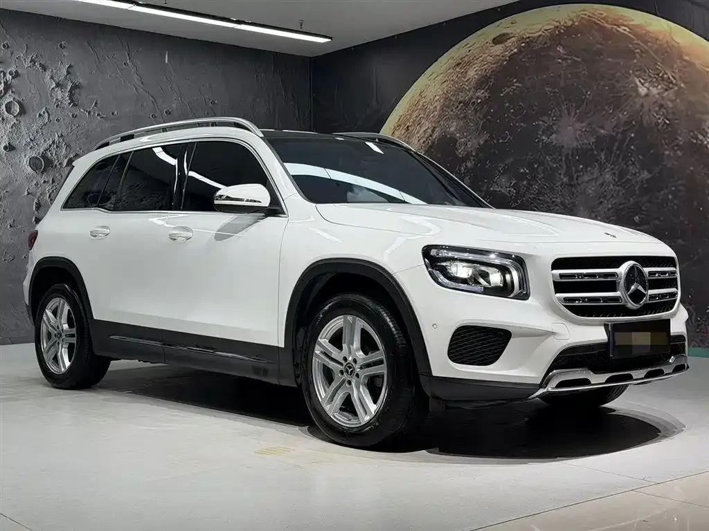 Mercedes-Benz GLB — фото 3
