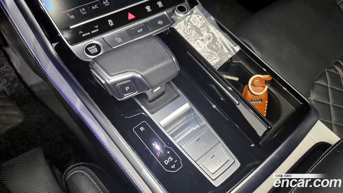 Audi Q8 2023 из KR, фото 9