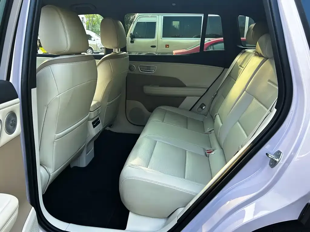 Toyota Platinum 3X 2025 из CN, фото 6