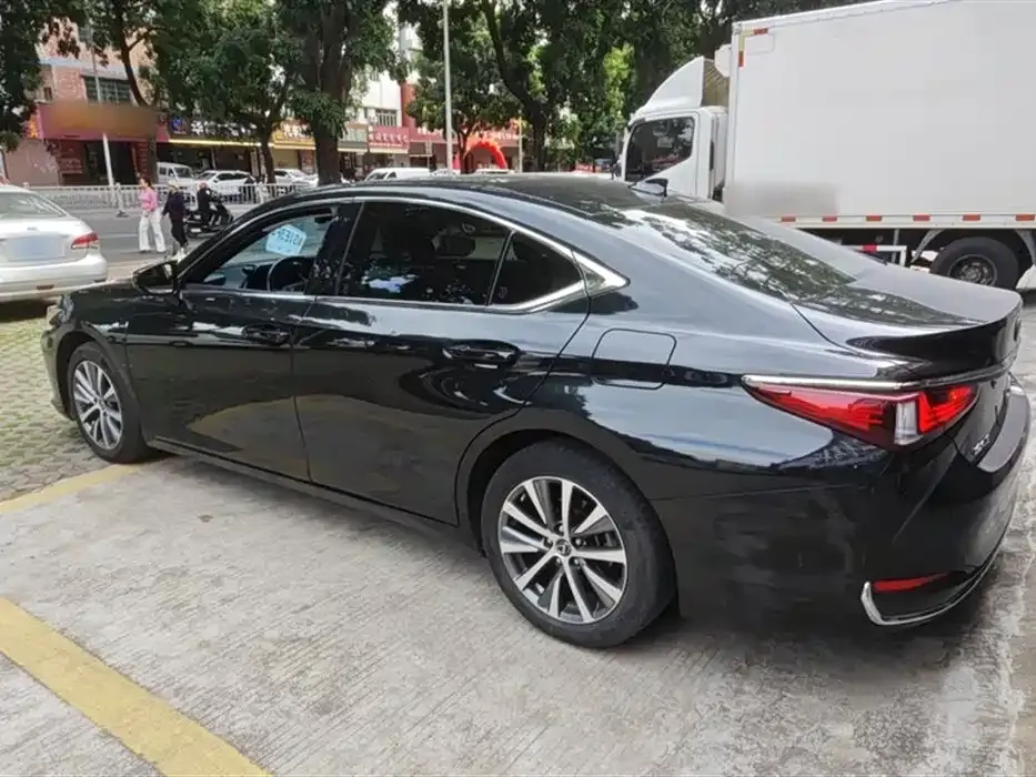 Lexus ES 2021 из CN, фото 7