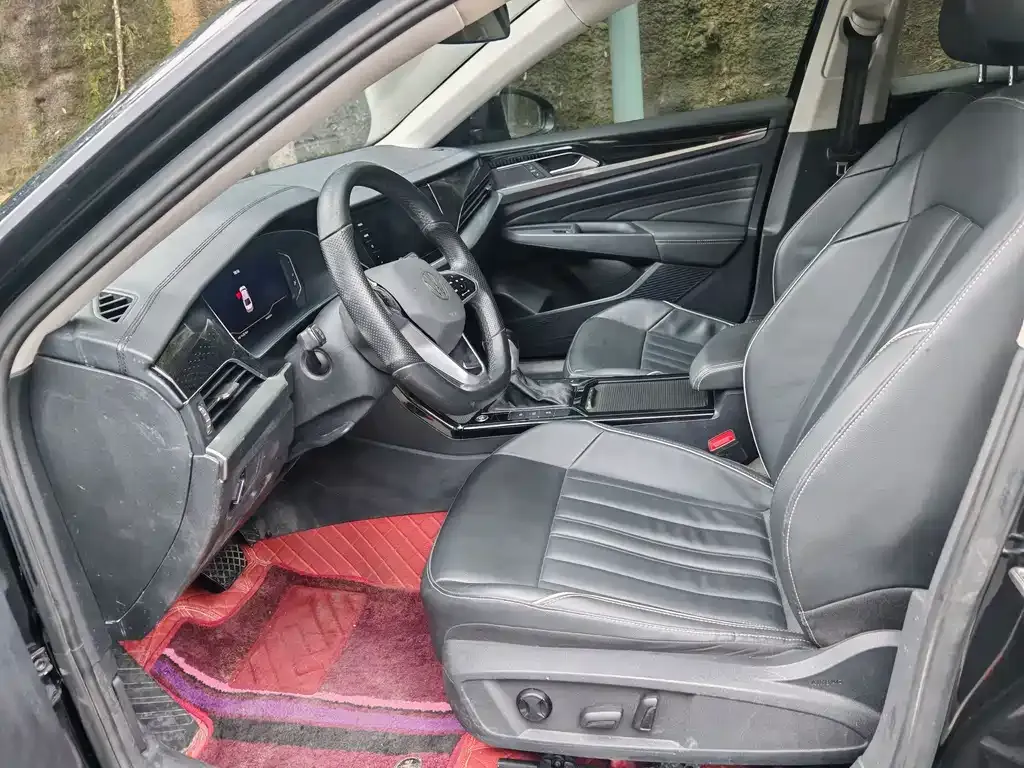 Volkswagen Passat 2023 из CN, фото 4