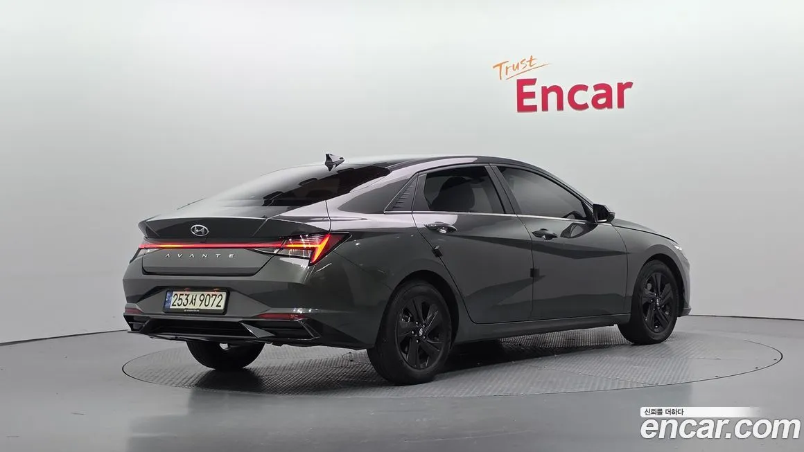 Hyundai AVANTE — фото 2
