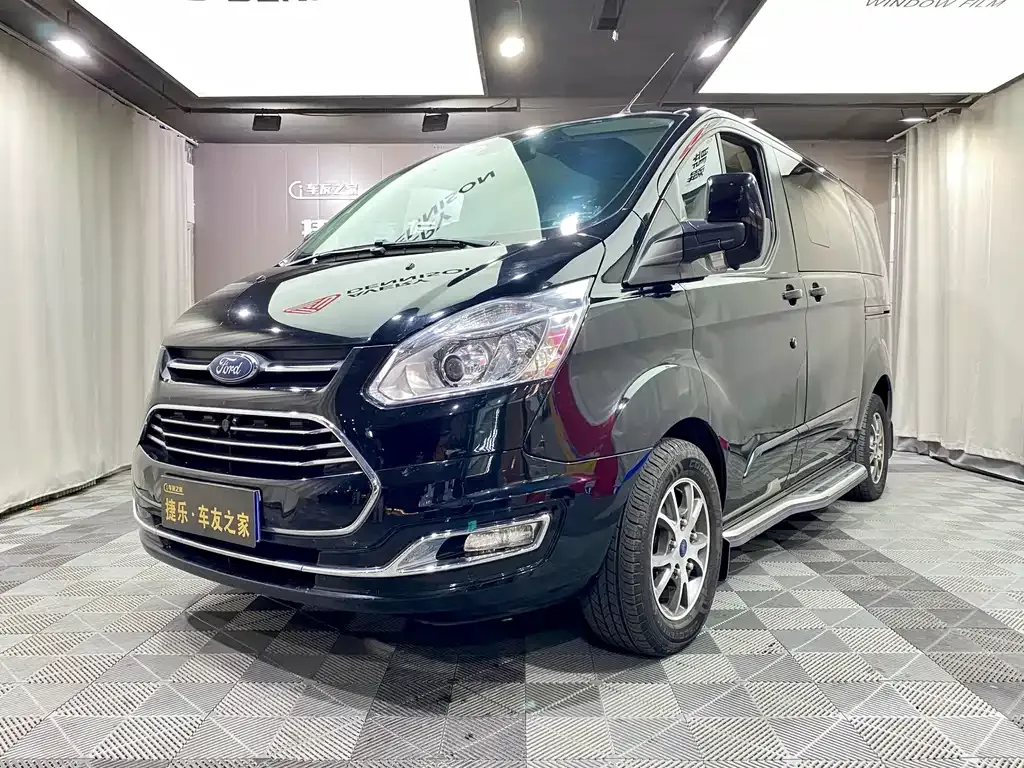Ford Tourneo 2021 из CN, фото 1