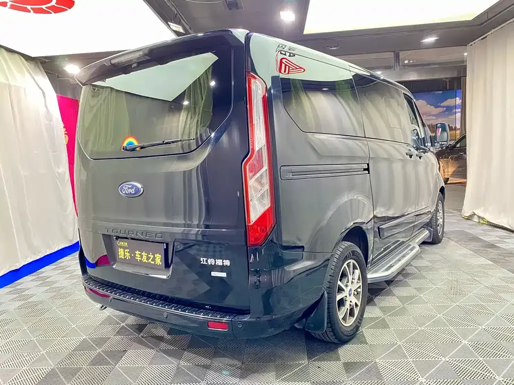 Ford Tourneo 2021 из CN, фото 7