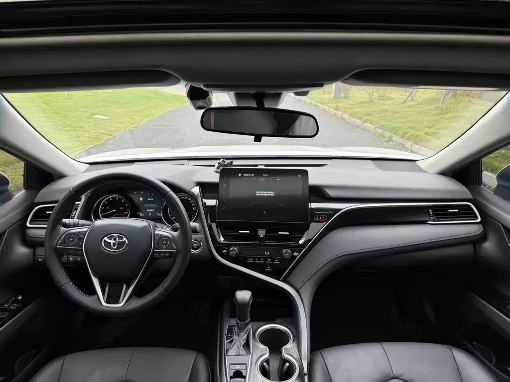 Toyota Camry 2021 из CN, фото 10
