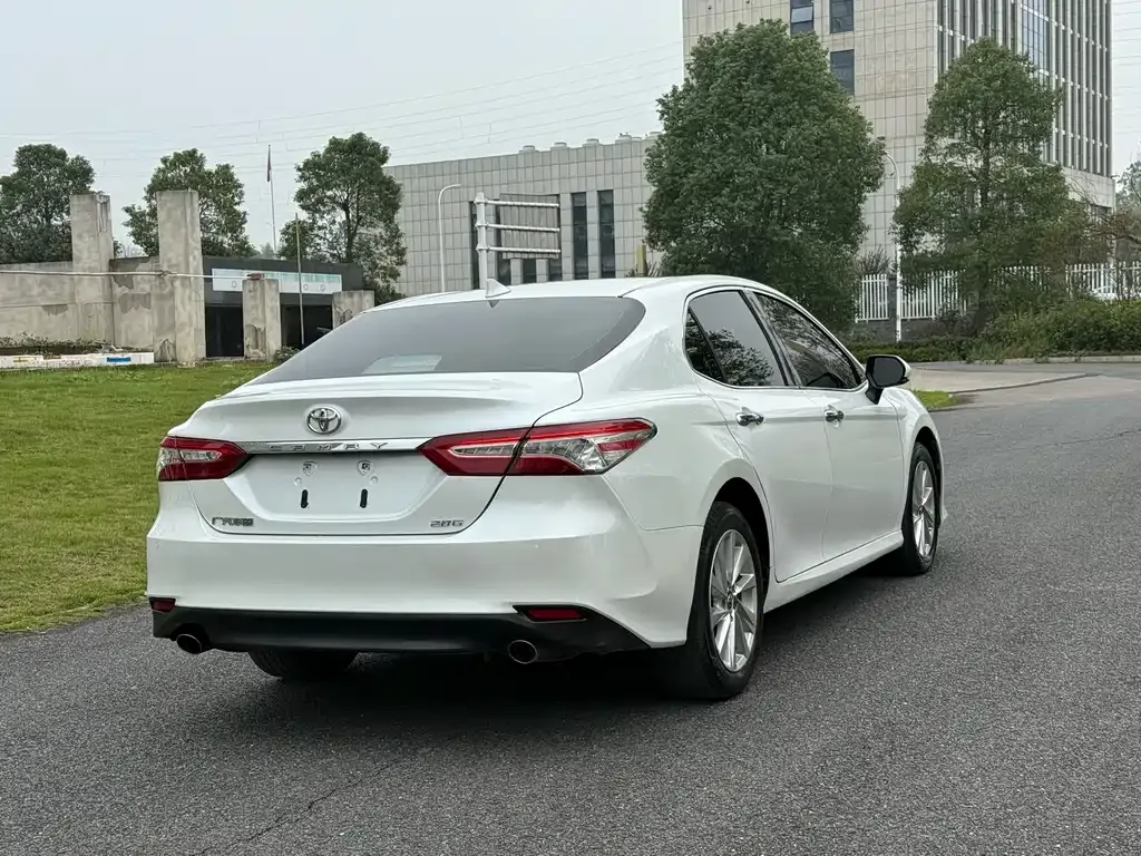 Toyota Camry 2021 из CN, фото 4
