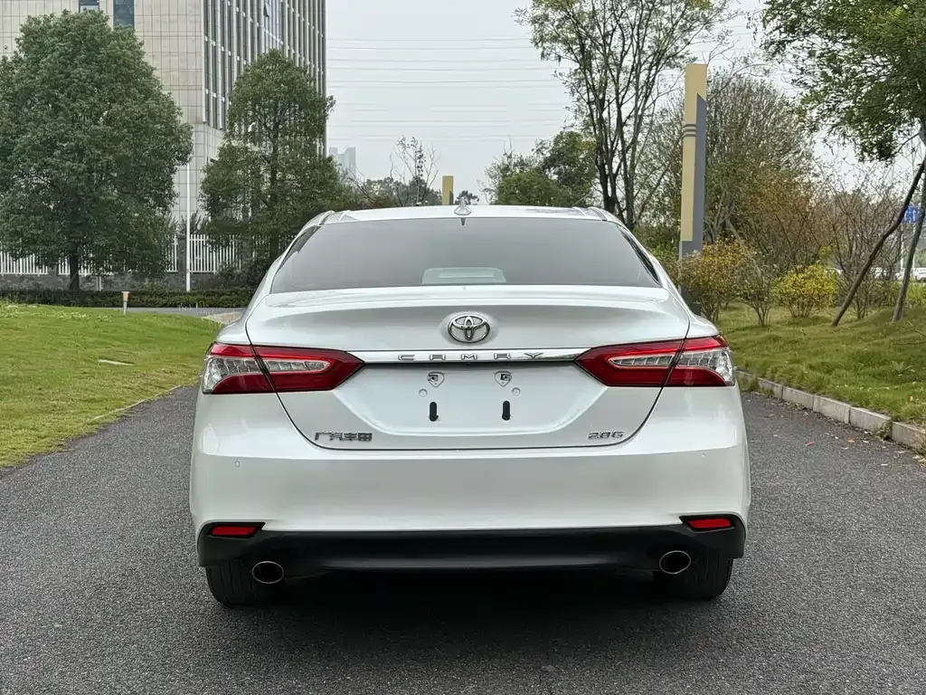 Toyota Camry 2021 из CN, фото 5