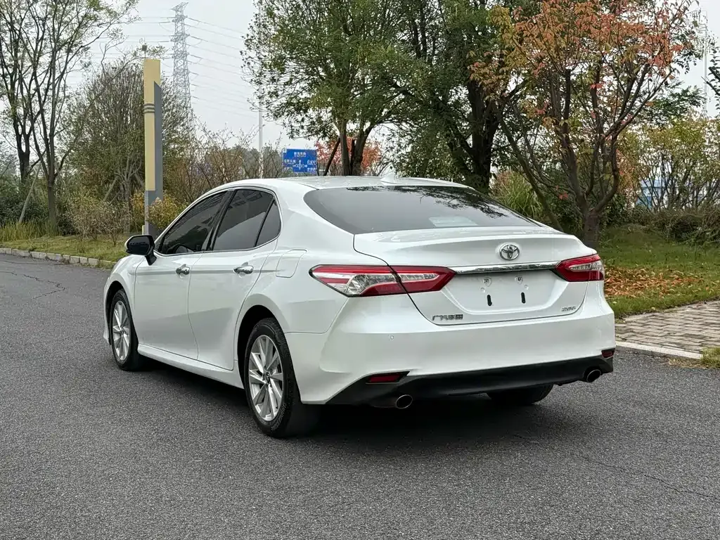 Toyota Camry 2021 из CN, фото 6
