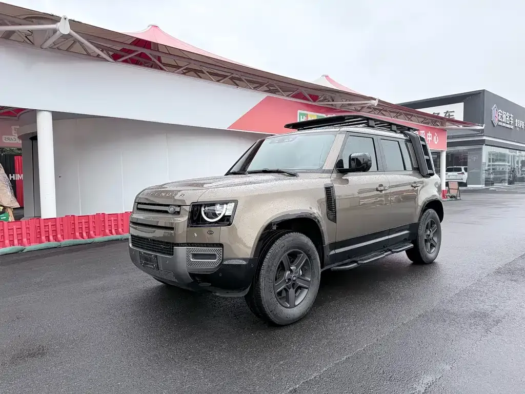 Land Rover Defender — фото 1
