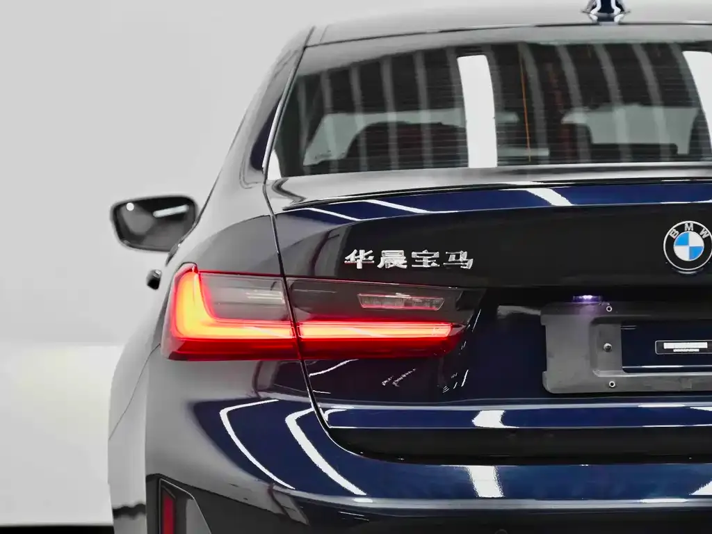 BMW 3 Series 2023 из CN, фото 7
