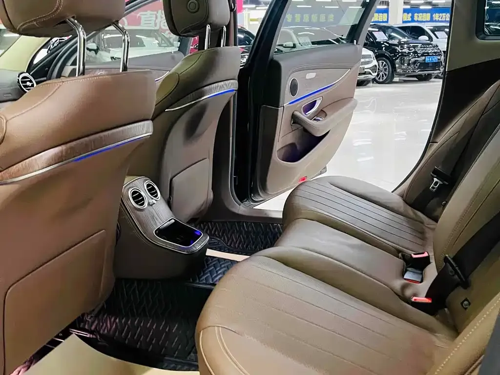 Mercedes-Benz E-Class 2023 из CN, фото 8