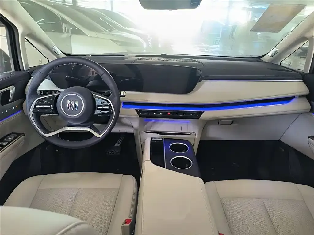 Buick GL8 2025 из CN, фото 10