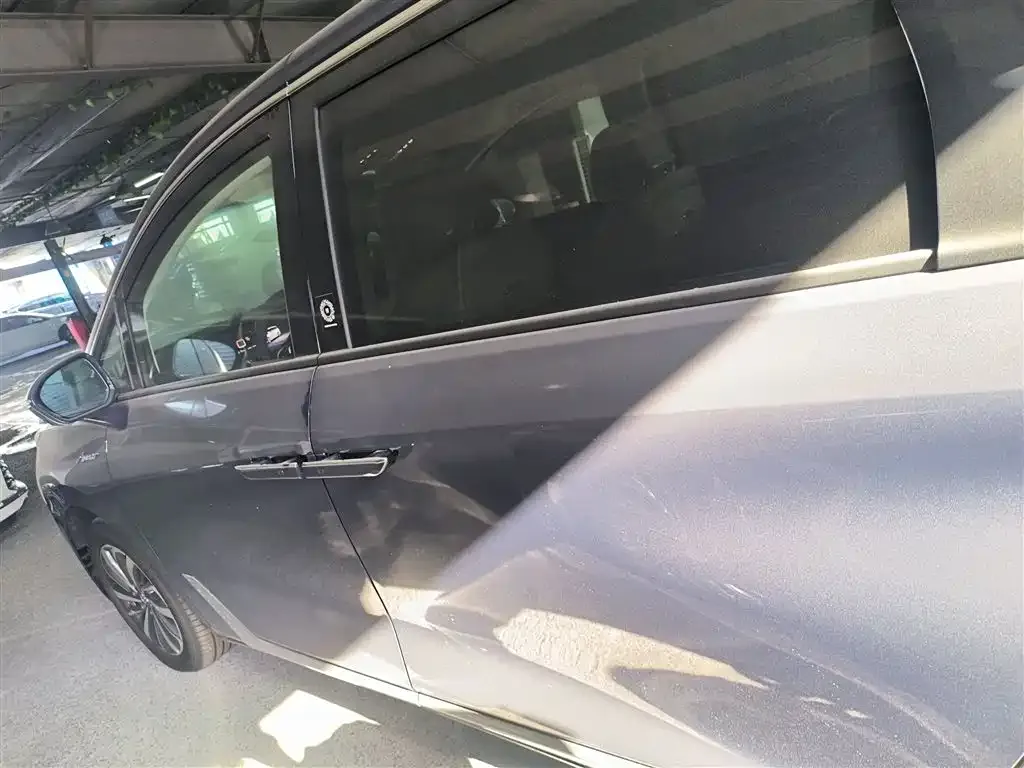 Buick GL8 2025 из CN, фото 5