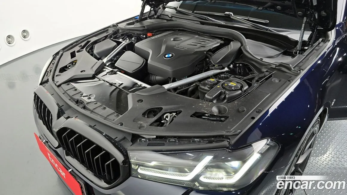 BMW 5-Series 2023 из KR, фото 6