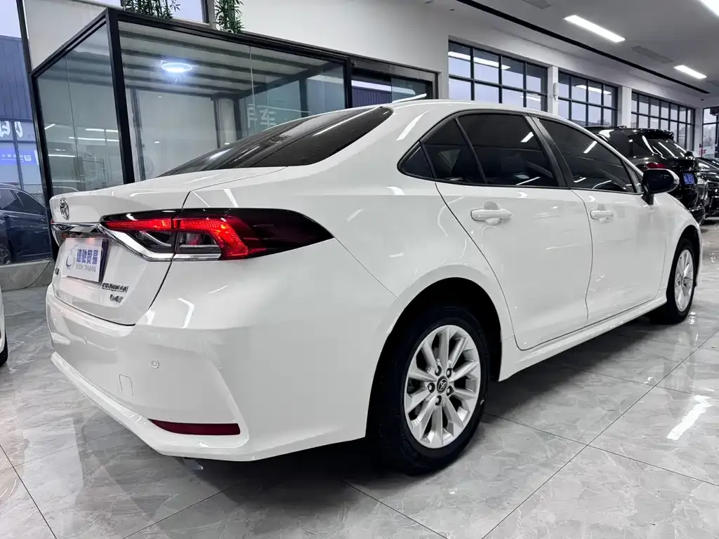 Toyota Corolla 2021 из CN, фото 4