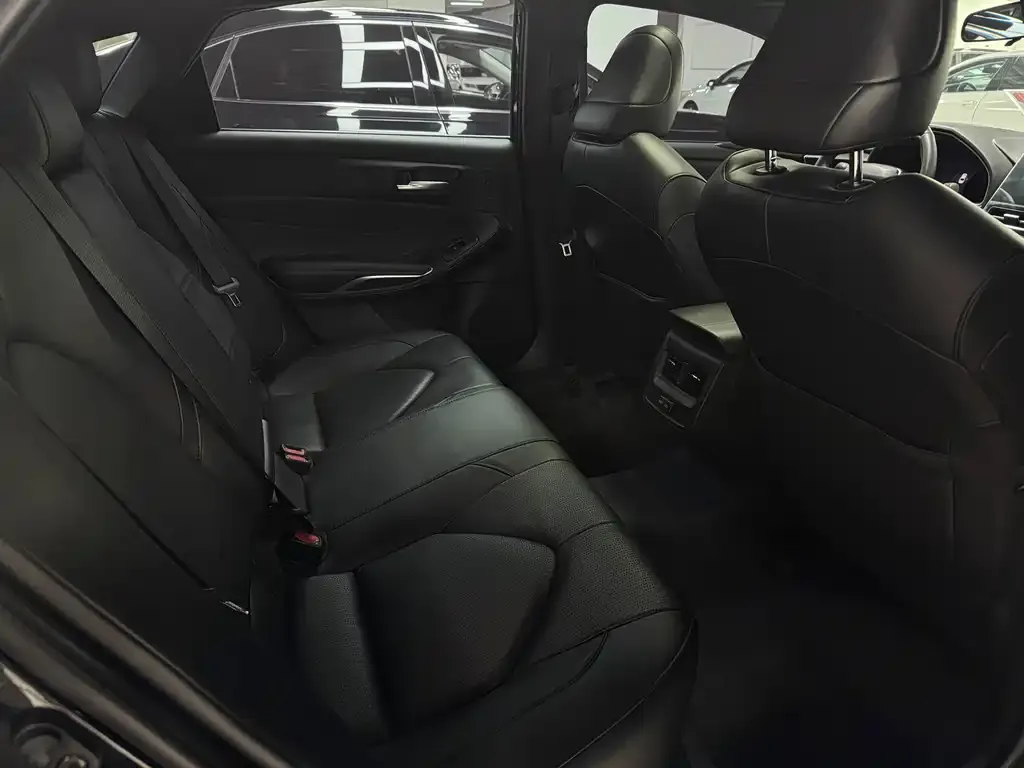 Toyota Avalon 2024 из CN, фото 4