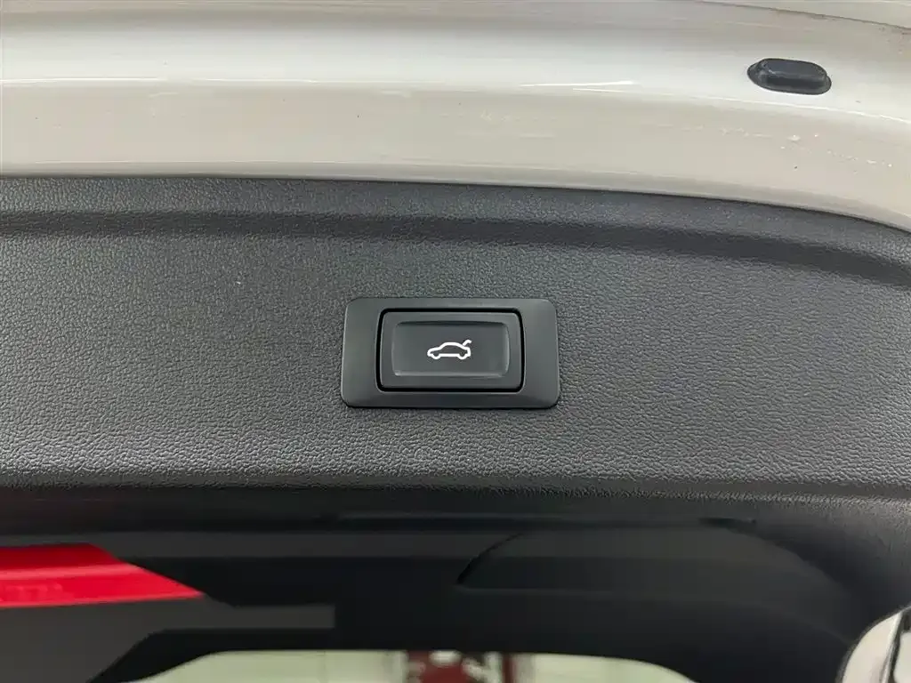 Audi A3 2023 из CN, фото 8