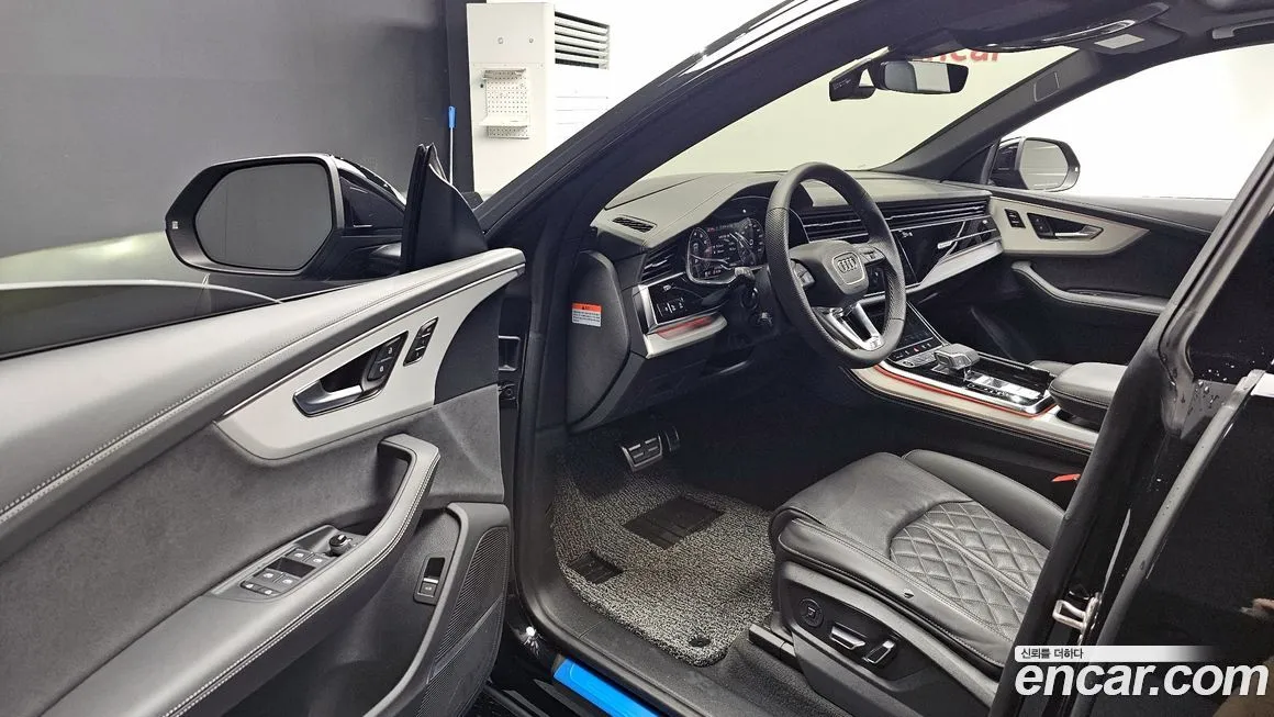 Audi Q8 2023 из KR, фото 10