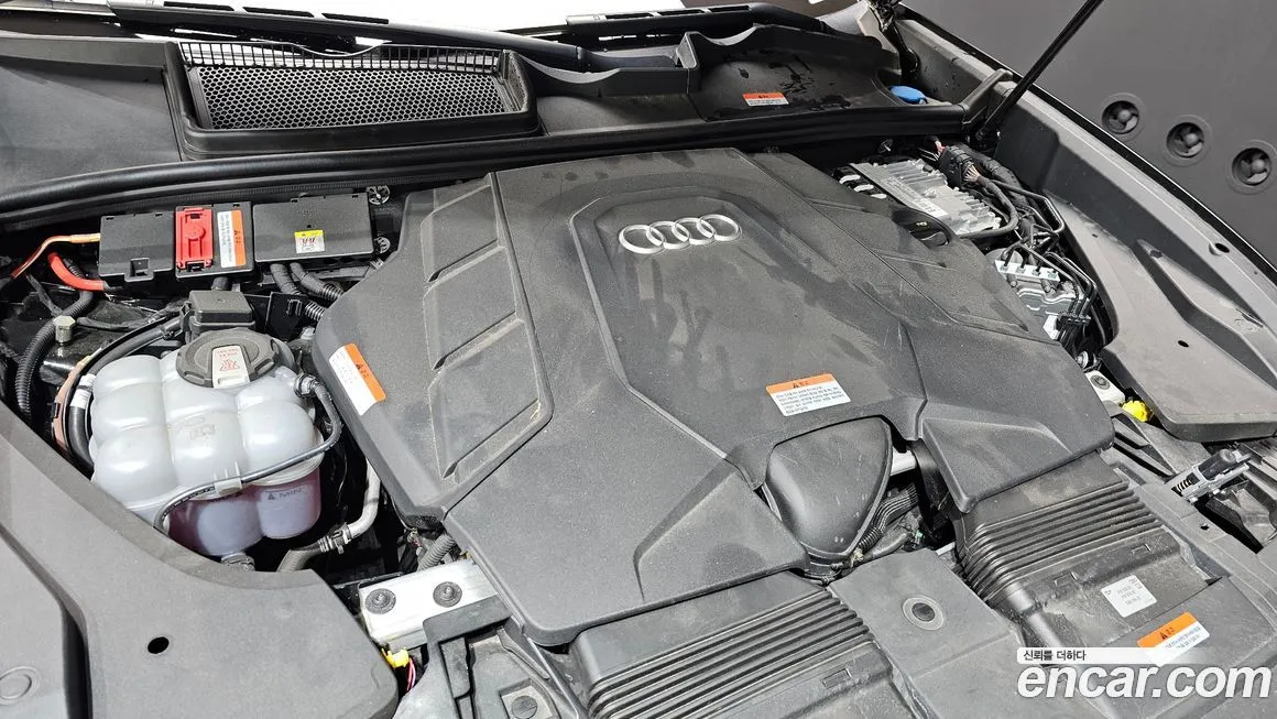 Audi Q8 2023 из KR, фото 6