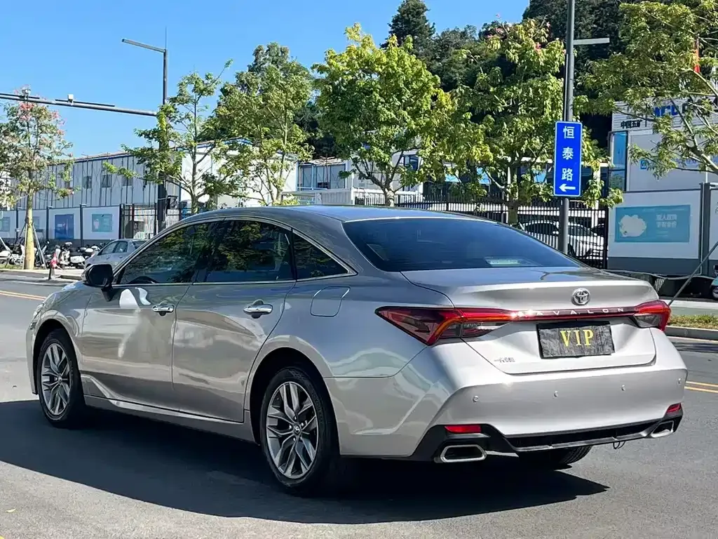 Toyota Avalon 2021 из CN, фото 9