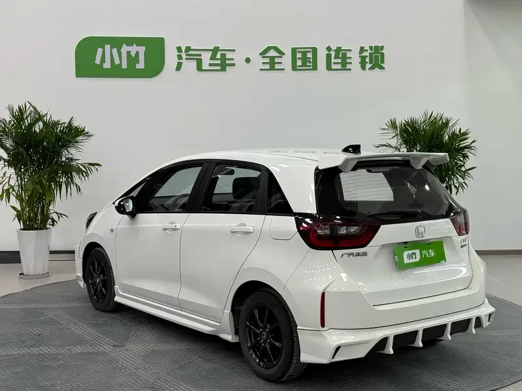Honda Fit — фото 7