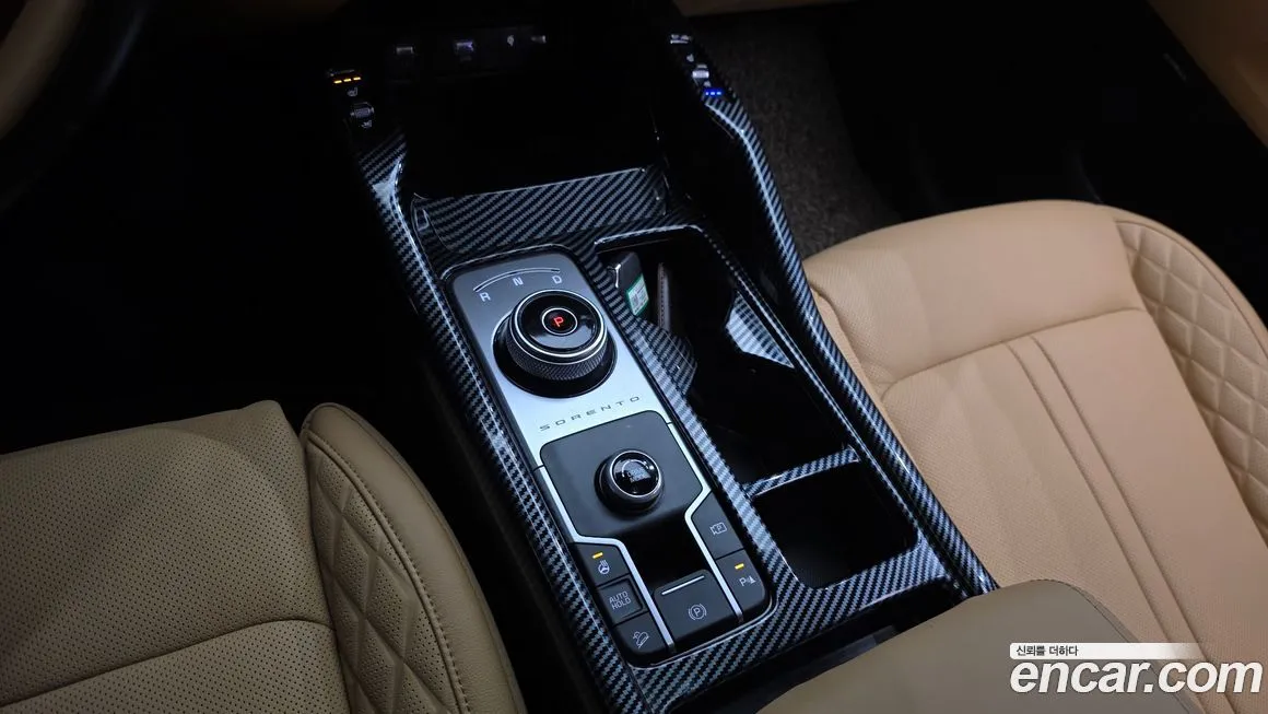 Kia Sorento — фото 9