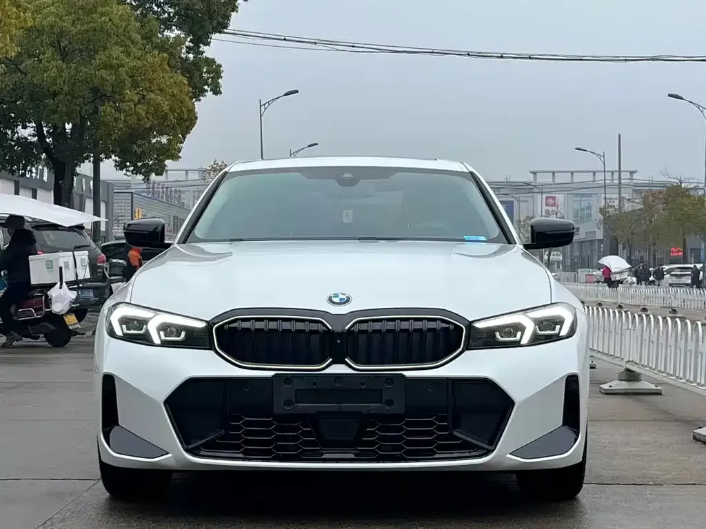 BMW 3 Series 2025 из CN, фото 2