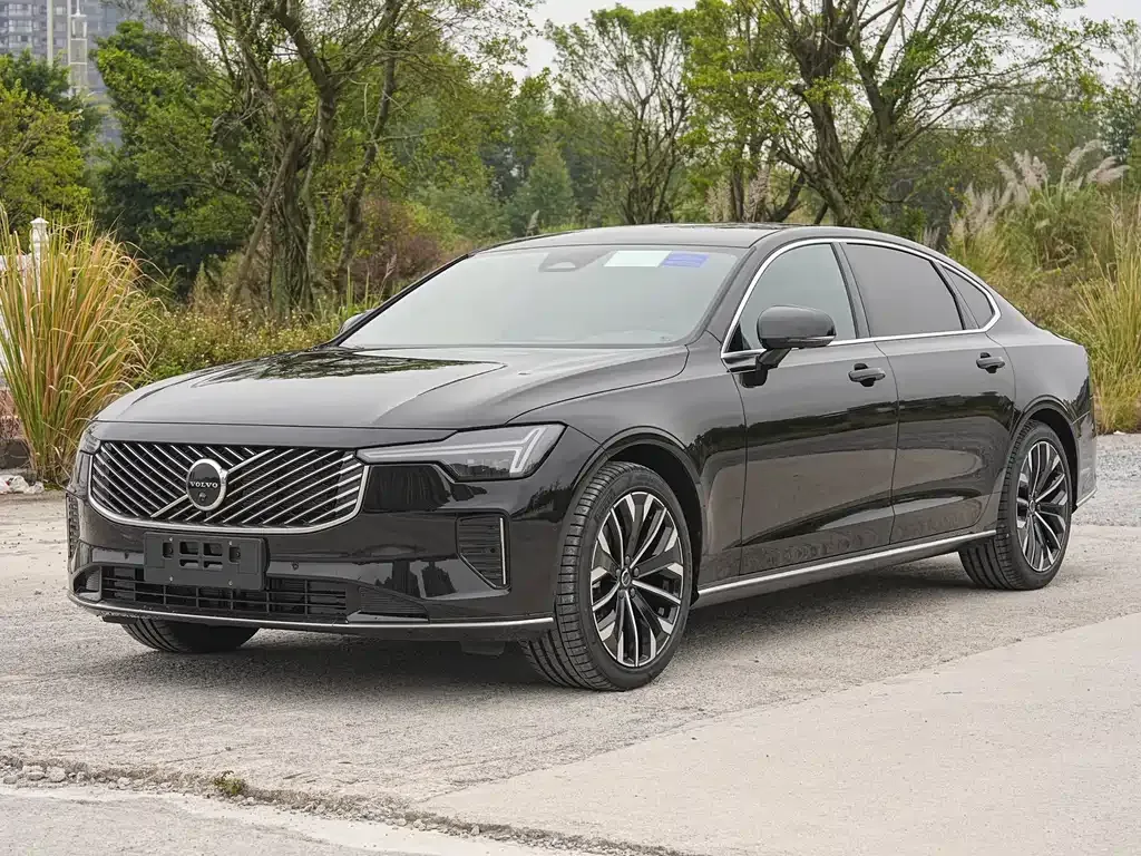 Volvo S90 2025 из CN, фото 1