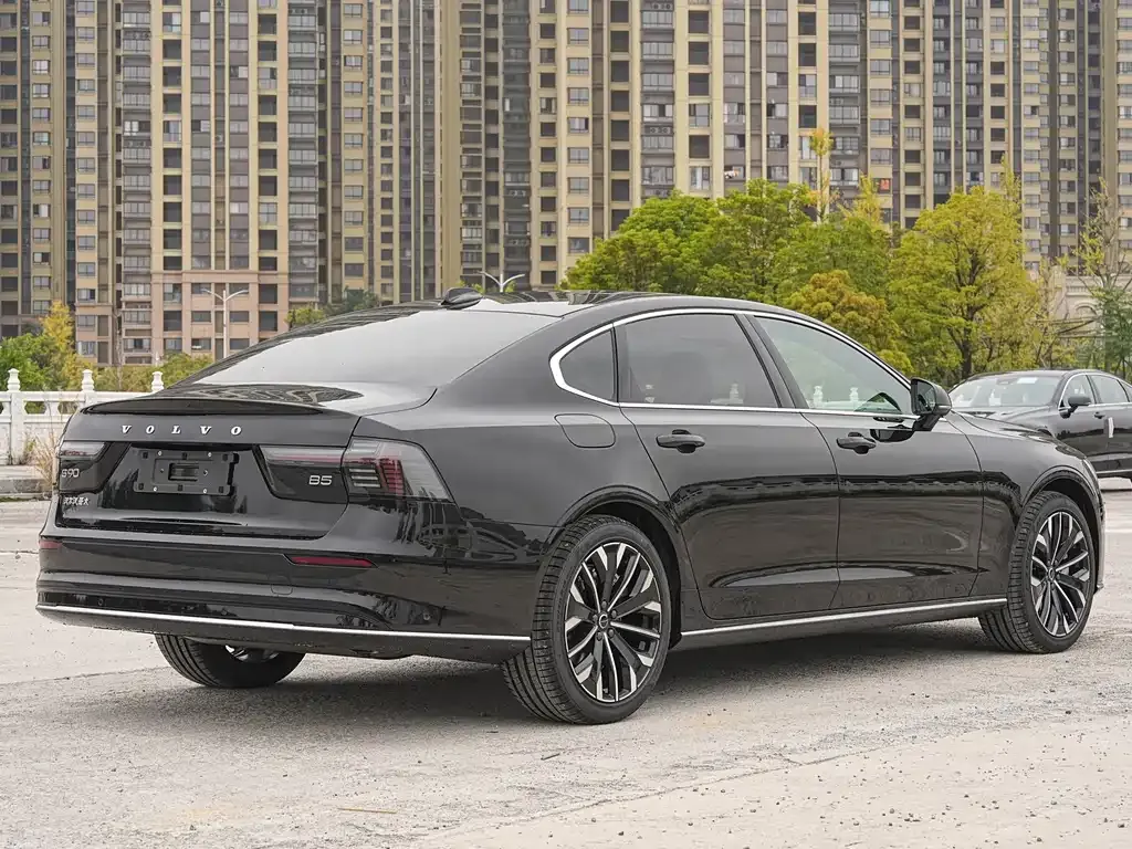 Volvo S90 2025 из CN, фото 6