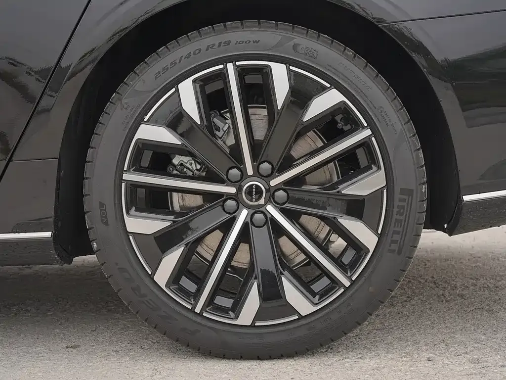 Volvo S90 2025 из CN, фото 9