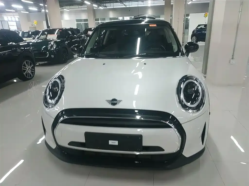 MINI Cooper (3-door) 2024 из CN, фото 3