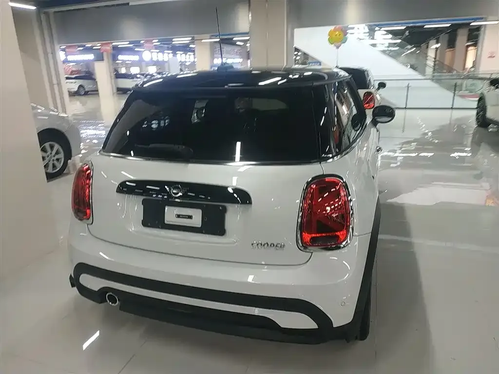 MINI Cooper (3-door) 2024 из CN, фото 6