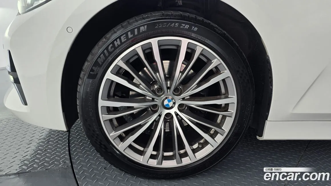 BMW 3-Series 2021 из KR, фото 5