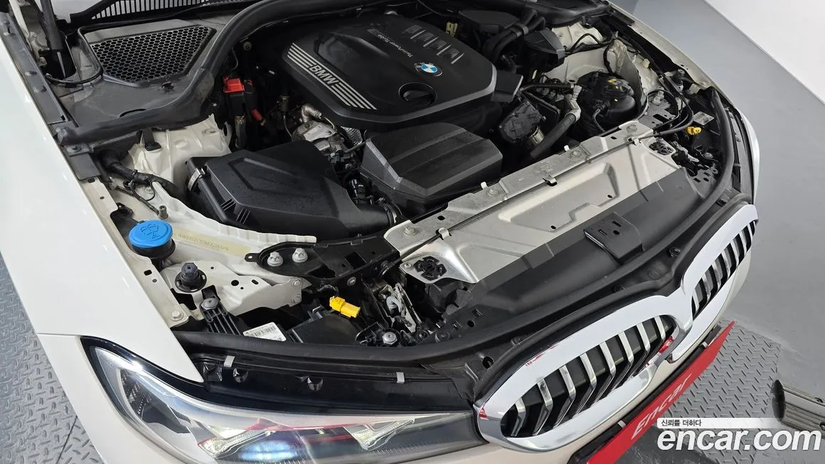 BMW 3-Series 2021 из KR, фото 6
