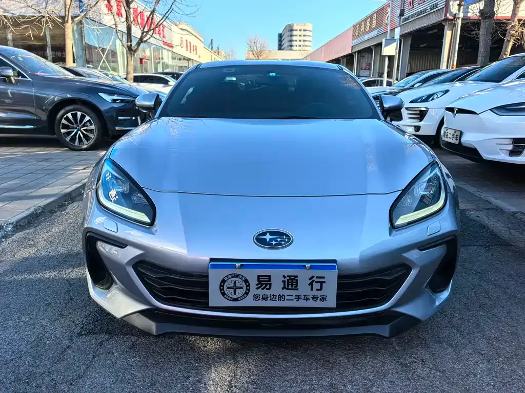 Subaru BRZ 2023 из CN, фото 2