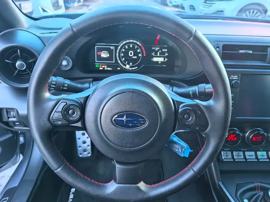 Subaru BRZ 2023 из CN, фото 9